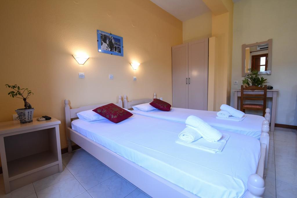 Studios Filippos Skopelos Town Quarto foto