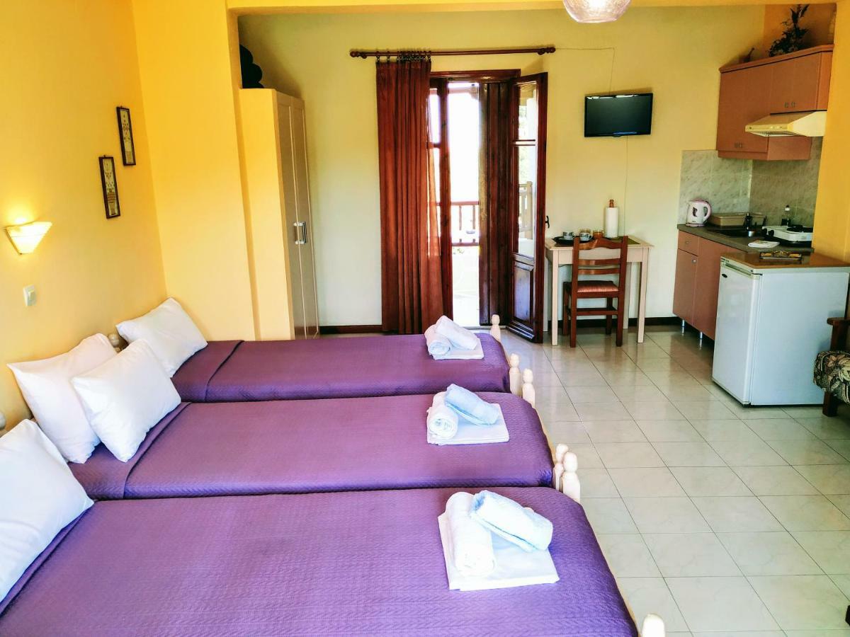 Studios Filippos Skopelos Town Exterior foto