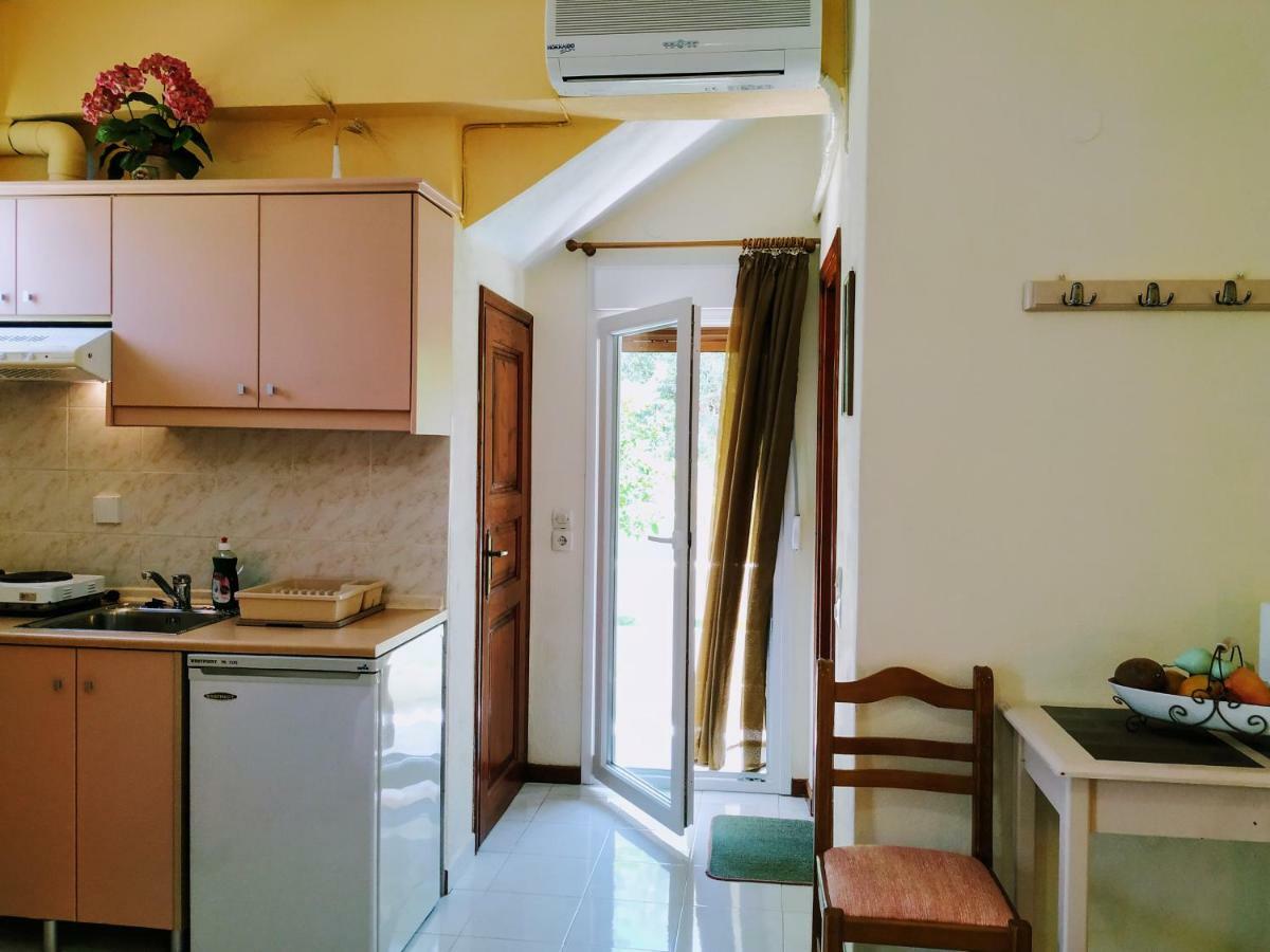Studios Filippos Skopelos Town Exterior foto